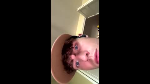 Snapshot of mikeiron126150 chatting on September 20, 10:43 pm mikeiron126150 online show from September 20, 10:43 pm