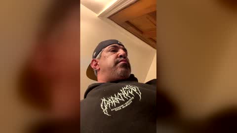 mikeymeatballs online show from April 28, 10:09 am