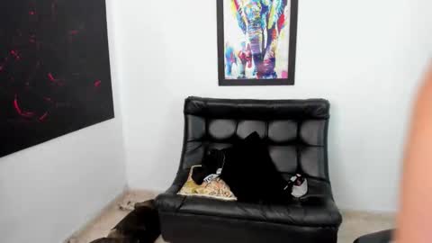 Snapshot of mikke_love chatting on October 21, 3:26 pm MIKKE online show from October 21, 3:26 pm