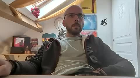 mikmik91 online show from December 18, 11:02 am