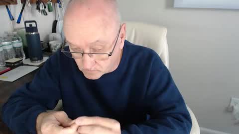 millenium0129 online show from October 27, 3:47 pm