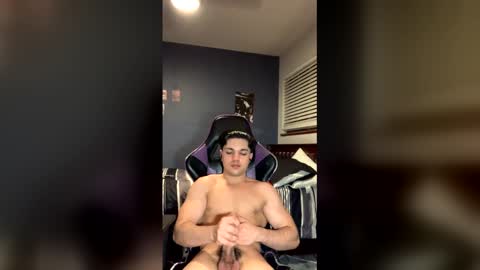 millssiikk online show from March 10, 7:03 am