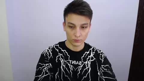 minato_kono online show from February 19, 2:12 am