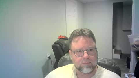 Mr. Happy online show from February 12, 7:25 am