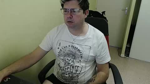 mistercoeur online show from January 8, 8:27 am