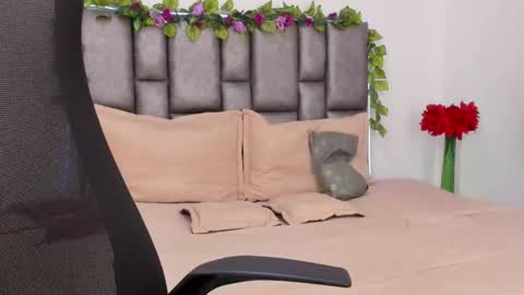 mitchbukanan online show from May 1, 3:21 am