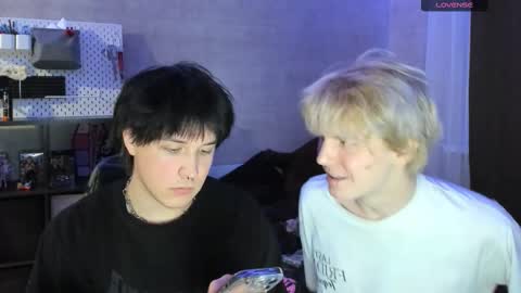 MeowMiku online show from November 29, 4:42 pm