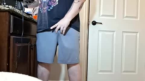 hoodyhoo online show from February 23, 7:10 am