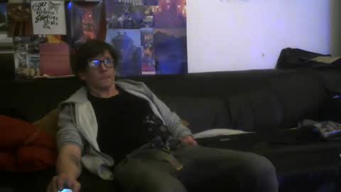 Snapshot of mojoflow39 chatting on January 2, 2:00 am Fr online show from January 2, 2:00 am