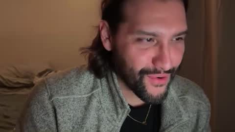 molten_escargot online show from December 23, 2:56 am