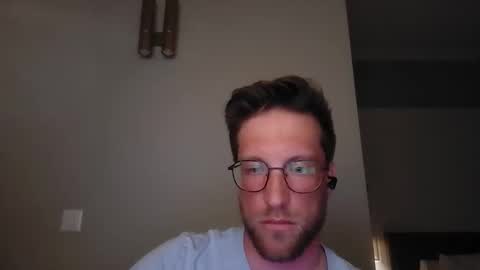 moms_little_monster online show from April 9, 9:10 pm