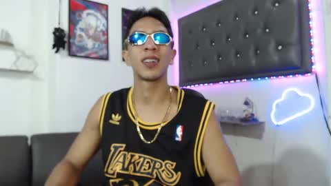 simon dice online show from March 5, 12:33 pm