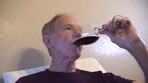 monkeyspank82 online show from May 4, 2:46 am