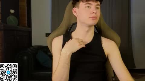 moon_gloww online show from March 8, 5:44 am