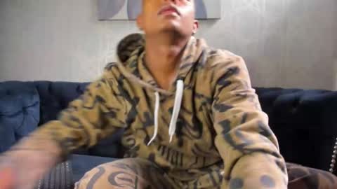 Mmorenito online show from November 3, 7:04 pm