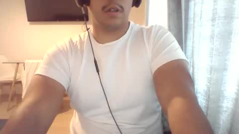 Jos Luis online show from October 26, 12:40 pm