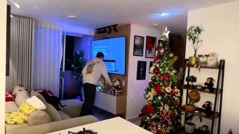   online show from November 29, 1:40 am