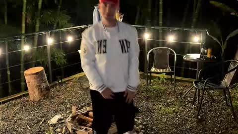   online show from February 8, 3:12 am