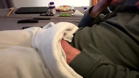 Sequoia-Cocked Hombre de Sur online show from April 5, 2:57 pm