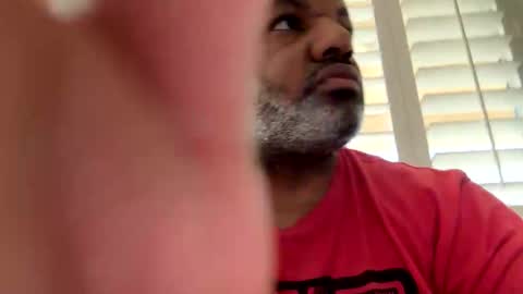 Snapshot of mr6ray chatting on December 28, 10:23 pm mr6ray online show from December 28, 10:23 pm