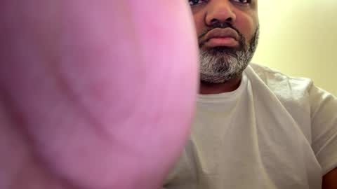 Snapshot of mr6ray chatting on January 1, 9:09 pm mr6ray online show from January 1, 9:09 pm