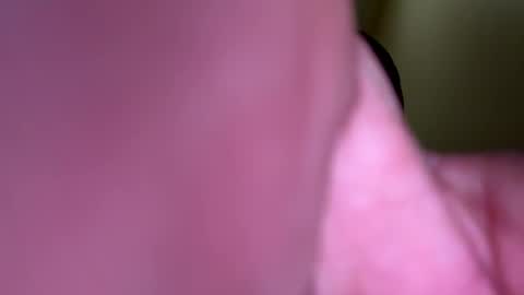 Snapshot of mr6ray chatting on December 7, 10:06 pm mr6ray online show from December 7, 10:06 pm