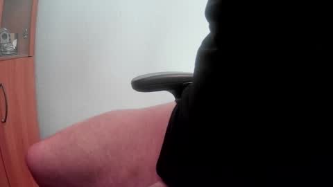 Snapshot of mr_funtease chatting on January 15, 11:40 pm Fit and Fun....10 Hung online show from January 15, 11:40 pm