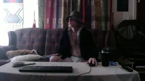 Snapshot of mr_happy12 chatting on September 22, 11:21 am mr_happy12 online show from September 22, 11:21 am