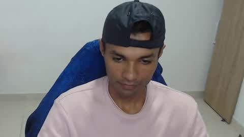 Max online show from February 15, 12:46 pm