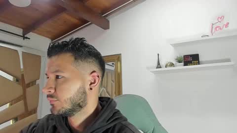 MIKEE online show from February 26, 2:59 am