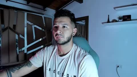 MIKEE online show from February 25, 3:09 am