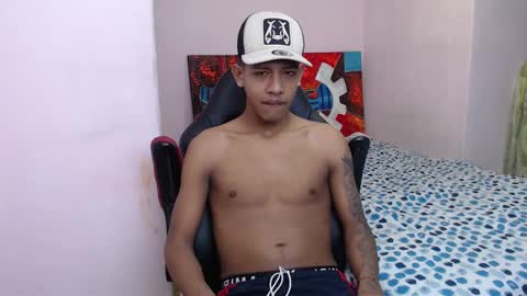 mr_stiven_ online show from January 18, 10:49 pm