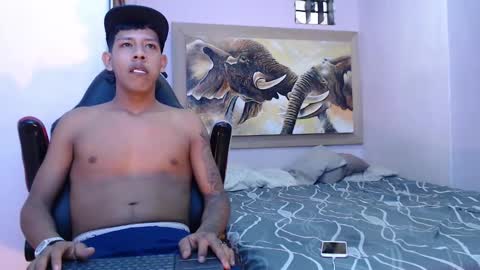 mr_stiven_ online show from March 7, 3:08 am