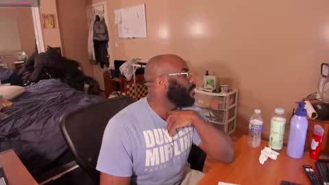 Chuck Daily online show from February 10, 1:24 am