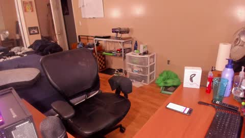 Chuck Daily online show from January 5, 10:08 pm