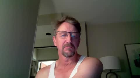 Snapshot of mrcumstain chatting on January 23, 3:48 am mrcumstain online show from January 23, 3:48 am