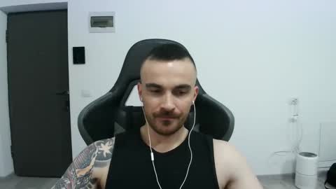 Victor online show from February 17, 8:15 pm