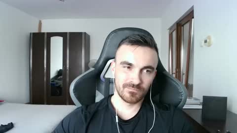 Victor online show from December 18, 12:45 pm