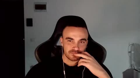 Victor online show from December 10, 10:27 pm