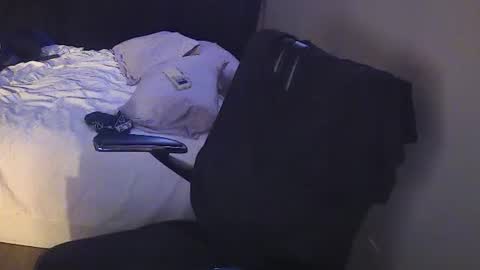 Muffdiver online show from December 18, 9:47 am