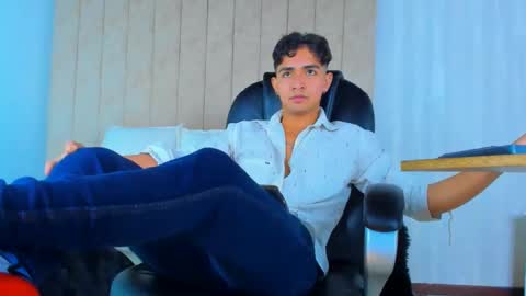 muichiro tokito1 online show from February 27, 4:09 am