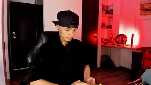 murielkarmesi online show from January 21, 2:00 am