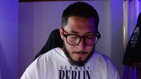 David Big online show from November 11, 6:13 pm