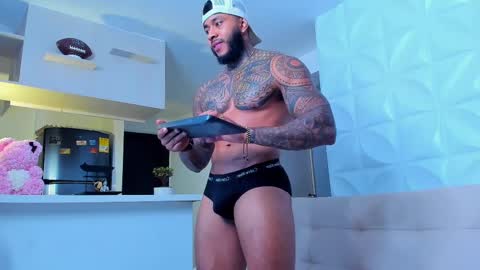 Nick online show from February 25, 12:03 am