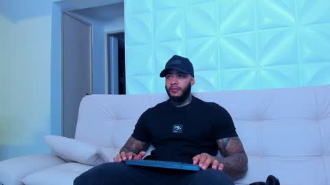 Nick online show from February 9, 12:07 am