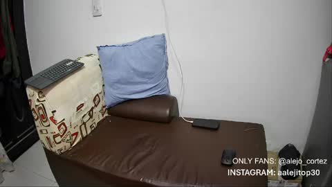 musclealejito online show from June 4, 2:28 am