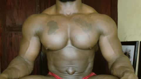 musclegod23 online show from February 10, 2:22 pm