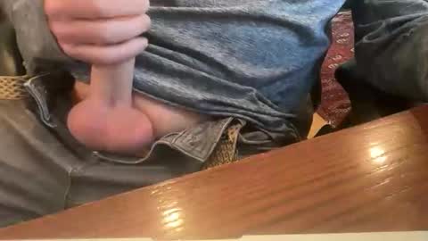 Mustino7 online show from April 28, 5:28 pm