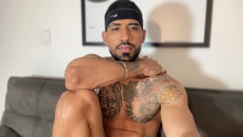 Myke esthetic online show from March 5, 2:03 am