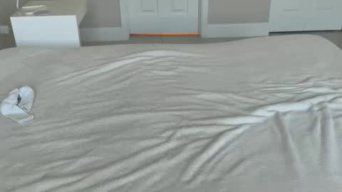 Snapshot of myles_isperfect chatting on February 25, 3:38 pm Myles Spears online show from February 25, 3:38 pm